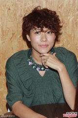 组图：林嘉欣预告一年后复出 努力造人追生第二胎