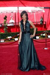 高清组图：奥斯卡红毯 肖娜-罗宾森大深V礼服 