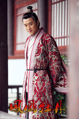 组图：《凤凰牡丹》双十一曝幸福情侣款温情剧照