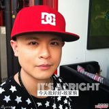 组图：王菲周润发领衔众艺人自拍照悼念黄家驹