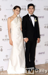 组图：SS501许永生等帅气亮相权民尹智敏婚礼