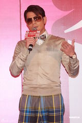 组图：郭富城个唱将凌空跳舞 带来全新超视觉享受