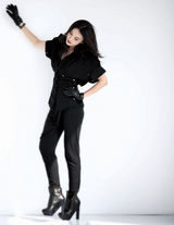 高清：小宋佳驾驭冷艳时尚 黑色魅惑难掩帅真性情