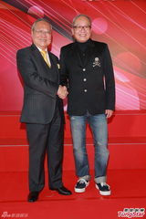 组图：群星贺梁家树荣休 汪明荃马德钟现身