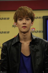 高清图：EXO-K世勋做客图回顾 卖萌大笑心情好