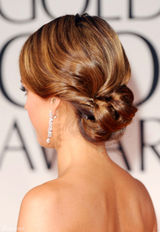 高清图：金球奖红毯杰西卡-阿尔芭礼服秀好身材