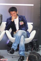 组图：谢霆锋否认介入王菲婚姻传闻