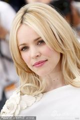 高清：开幕片《午夜巴黎》发布会 影帝阿德里安亮相