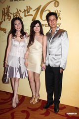 组图：陈炜自曝遭遇灵异事件 新剧演反派挑战自我