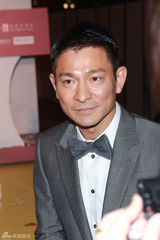 组图：《桃姐》慈善首映众星璀璨 刘德华不担心票房