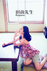 组图：江一燕灾后赴日拍写真 清新温暖传正面能量