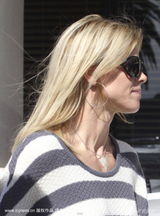 幻灯图集：伍兹康复中心治疗 “虎嫂”首度探望