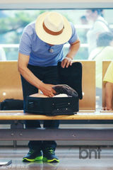 组图：《花样爷爷》现身机场准备赴台湾录节目