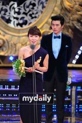 组图：韩国演员高贤贞获2010SBS演技大奖