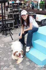 幻灯组图：琦琦买钻石送妈咪 对“老公死讯”不满