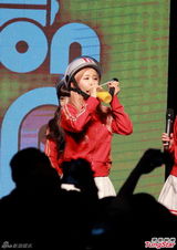 组图：CRAYON POP香江演唱继续卖萌