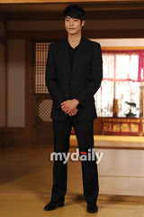 组图：林秀香成勋等出席SBS《新妓生传》发布会 