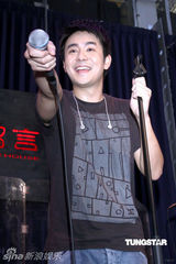 幻灯图：刘子千翻唱老爸刘家昌代表作 甄珍吹口哨