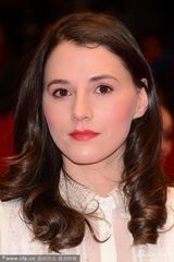 组图：导演扬德芒热撑《71》柏林电影节发布会