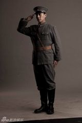 组图：献礼剧《开天辟地》周恩来定妆照