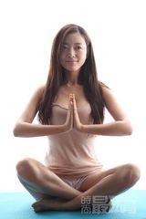 组图：光线主播墨霏性感出镜 超大尺度挑战柳岩