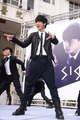 组图：师兄林宥嘉香港“打人” SIGMA组合称是误会