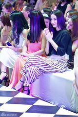 组图：小宋佳大牌范儿助阵高端品牌