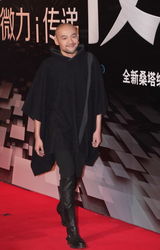 组图：2012新浪微博之夜红毯-好声音学员李代沫