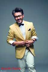 组图：吴秀波胡须范儿登杂志儒雅帅气