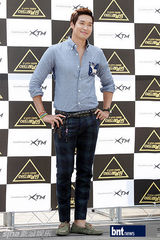 组图：郑糠云等出席野营节目《Adrenaline》发布会