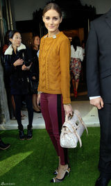 组图：奥利维亚-巴勒莫伦敦看秀 毛衣搭长裤