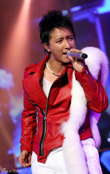 高清：韩庚个唱痛哭谢歌迷 破茧迎重生周杰伦送祝福