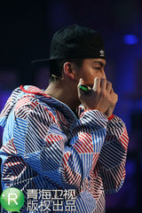 组图：完美先生周冠军出炉 李晨客串酒吧舞女