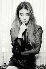 组图：韩星IU三月中国首演 官方海报首曝光