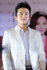 幻灯图：胡军邓超吴佩慈携手代言 影视作品齐玩颠覆