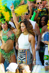 组图：詹妮弗-洛佩兹拍MV 狂舞自嗨表情销魂