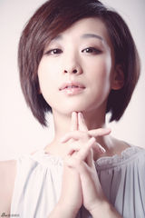 组图：穆婷婷清新淡雅写真 笑容温暖如春