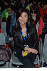 组图：林峰个唱水下热舞 歪戴帽子庆功开心似学生