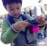 组图：主播邱启明5岁儿子近照曝光