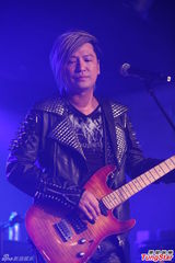 组图：Beyond叶世荣台北开唱 明年将发新专辑