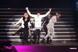 高清图：韩国五大组合天团开唱 SJ压轴掀高潮 