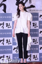 组图：玄彬携《逆鳞》复出 花美男渐消瘦