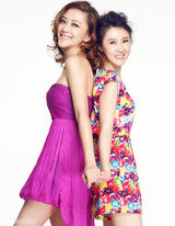 组图：应采儿甘薇组拉风女人帮秀美腿