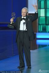 组图：唐-罗伊-金获艾美奖综艺节目类最佳导演