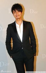 幻灯图：汤唯张曼玉周迅塞隆等众女星闪耀派对