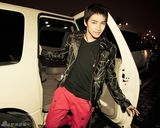 高清图：韩组合2PM新碟内页写真 突显华丽个性