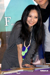 幻灯组图：F.I.R纪念出道5周年 专辑与限量邮票同发行