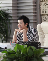 组图：《爱情最美丽》蒋雯丽干练造型曝光