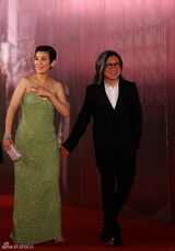 组图：群星亮相金像奖红毯 舒淇Angelababy(杨颖)桂纶镁竞艳