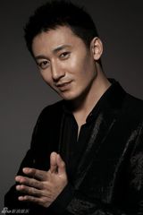 组图：陈昊刚毅写真照曝光 野性洒脱显实力